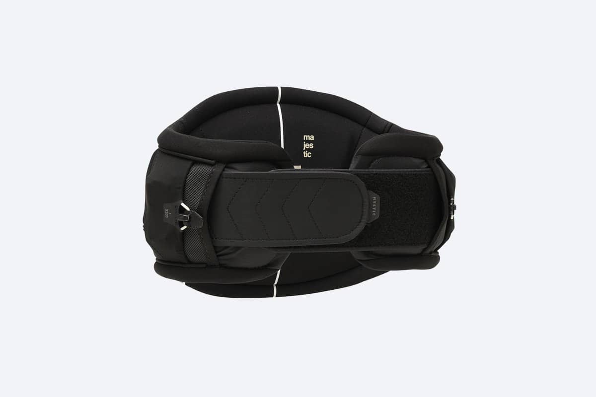 Flexcovers with knife pocket