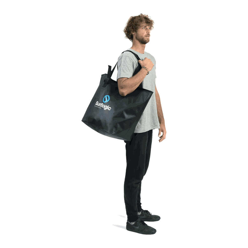 Internal mesh zip pocket for phone, keys and small items